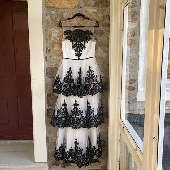 NWT MARCHESA NOTTE Embroidered 3-Tier Strapless Illusion Gown Womens 10 - Picture 3 of 12